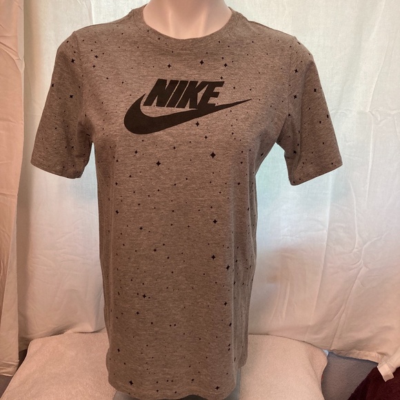 Nike Tops - Nike T-Shirt Grey